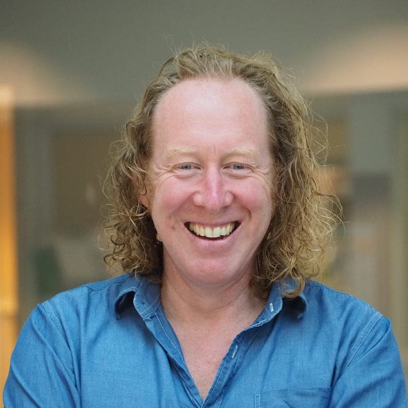 Dr Sean Simpson